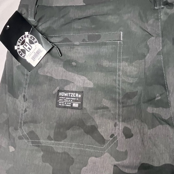 HOWITZER Men's Camo Athletic Shorts - Gray - Picture 6 of 7